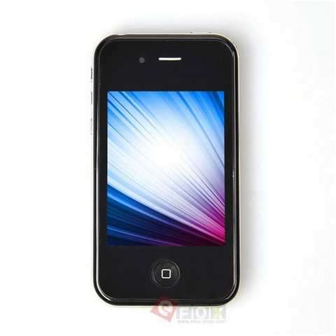 Das modern Handy besitzt einen 3,2 Zoll Touchscreen mit hoher Auflösung und lässt Sie Ihr Leben genießen.